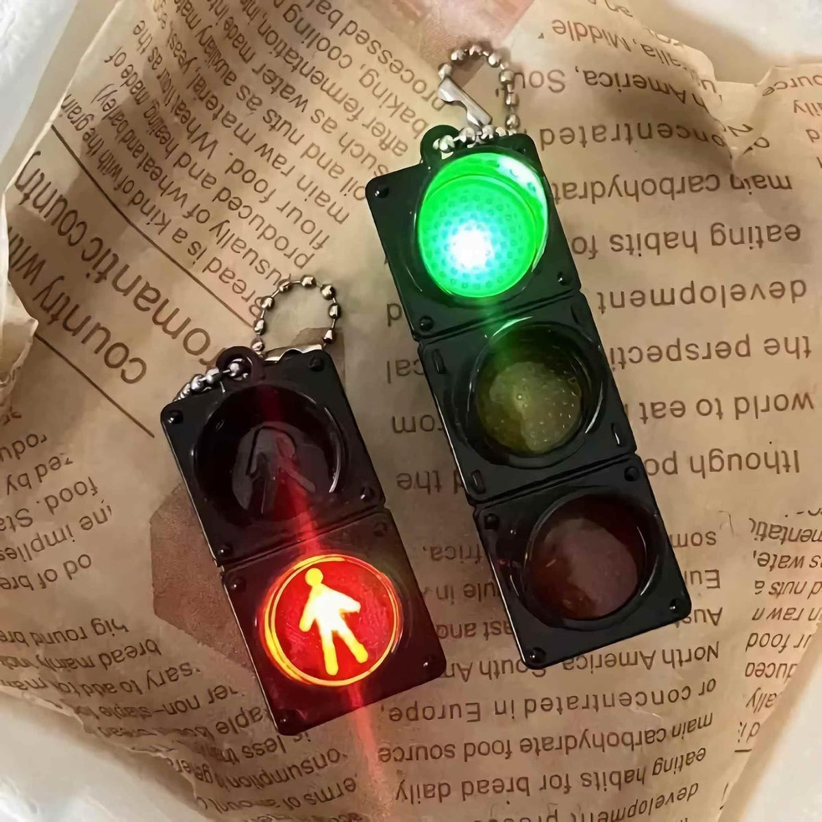 Novelty Car Keychain for Bag, Funny Unique Cool Stoplight Key Chain Accessories for Men Women, Purse Charms for Handbags, Fun Small Gifts for Men Ideas